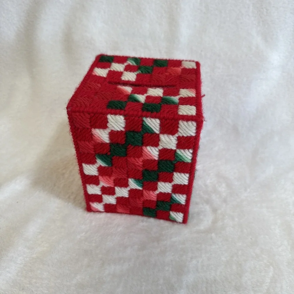 Handmade Plastic Canvas Christmas Tissue Box Cover Red Green White Geometric